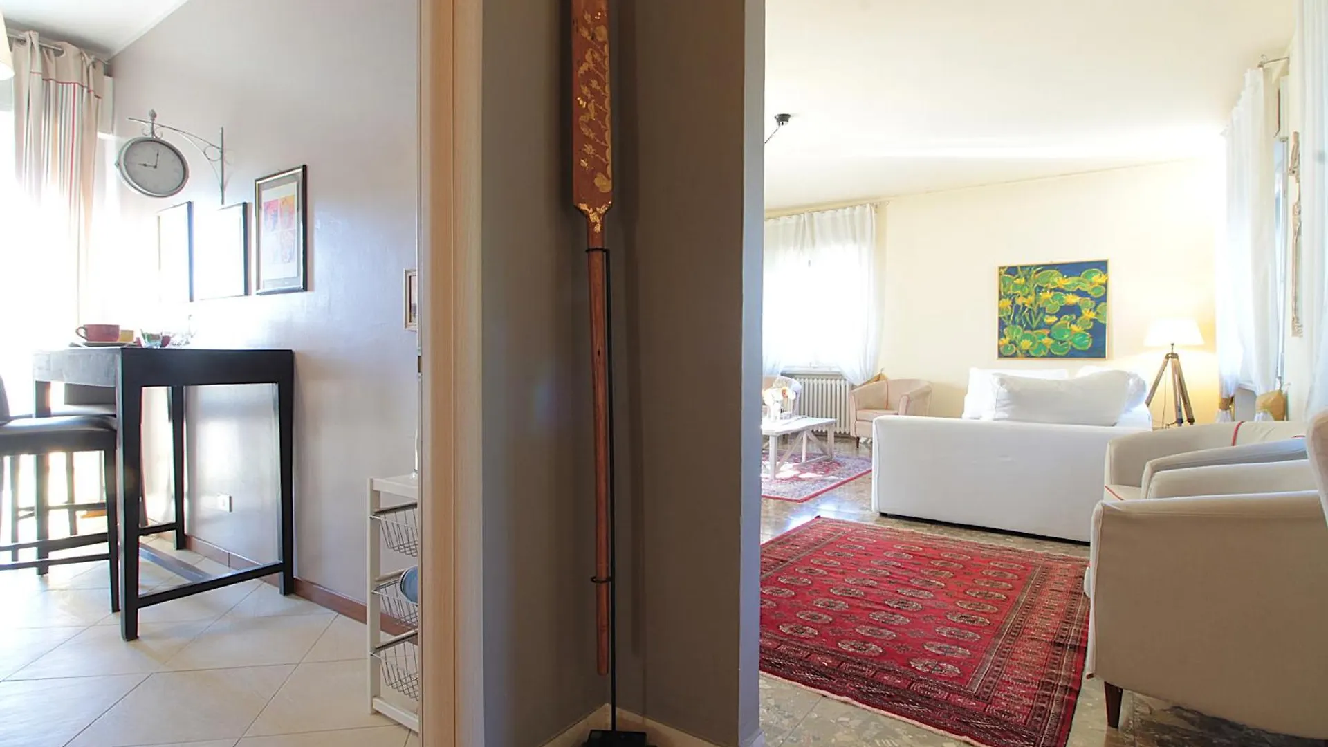 Apartment Provenzale Apartment, Lago Di Garda, Jacuzzi Desenzano del Garda Italy